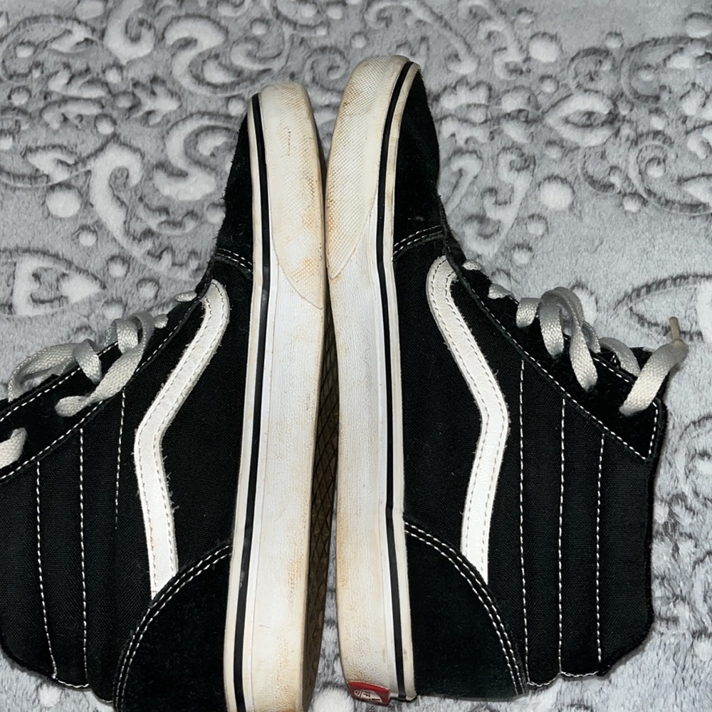 Black vans **